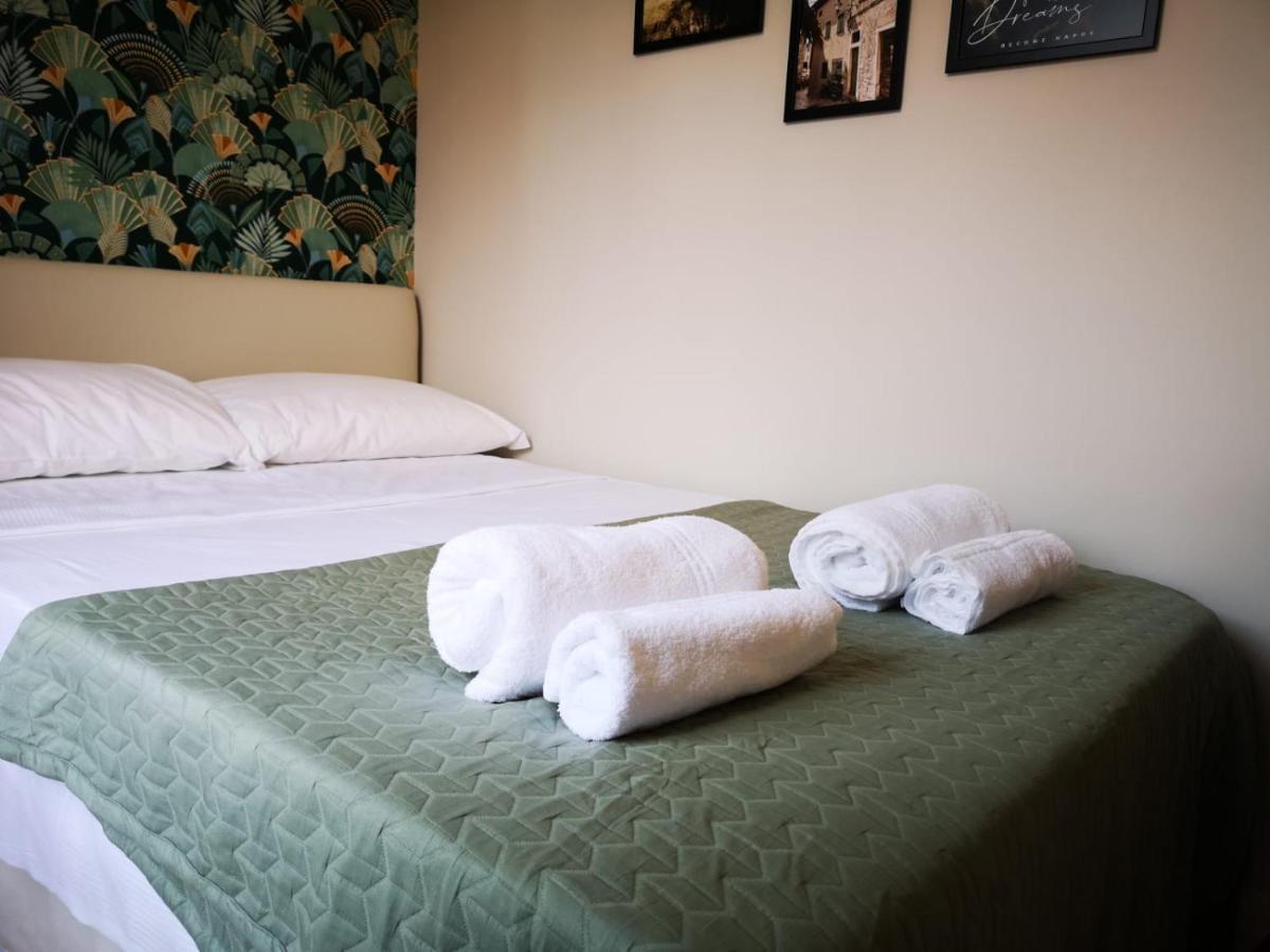 Marilor Apartments Catania Ngoại thất bức ảnh